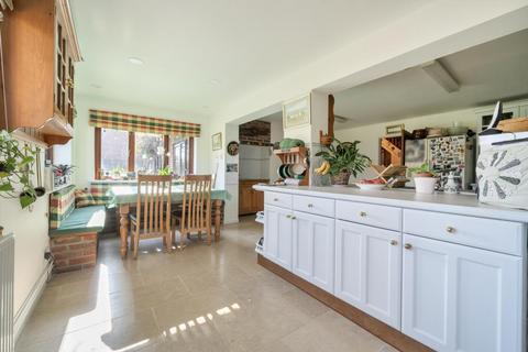 undefined, Winterbourne,  Berkshire,  RG20