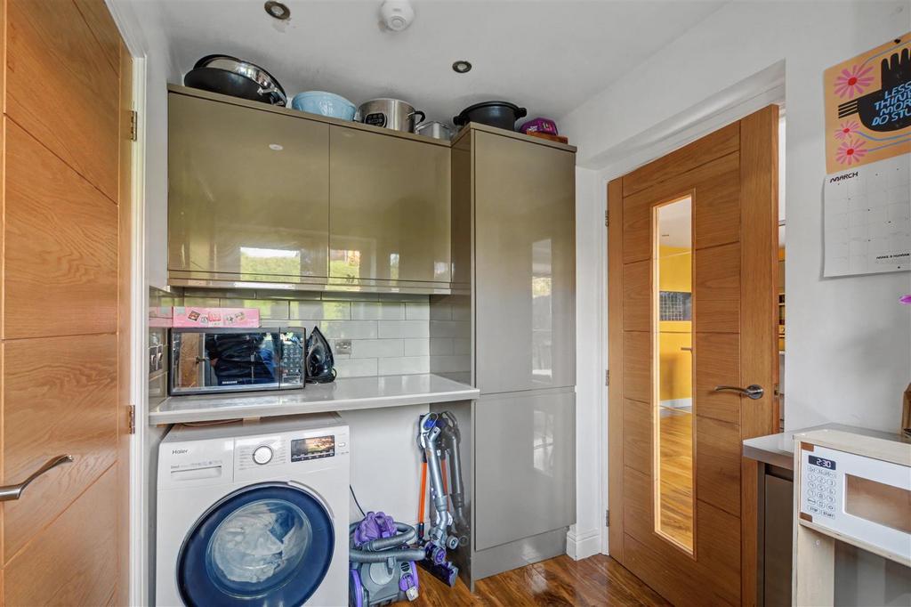 Utility Room 2.jpeg