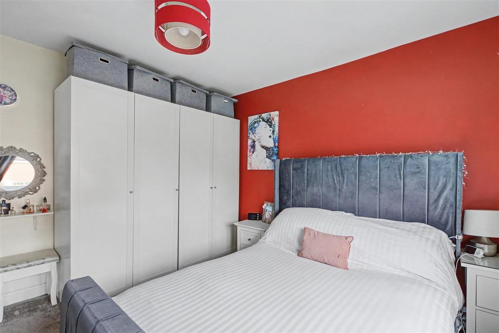 Bedroom 1 2.jpeg