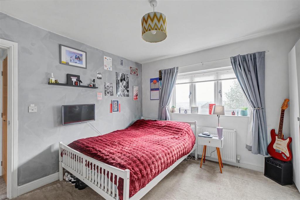 Bedroom 2 2.jpeg