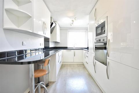 2 bedroom apartment for sale, Numa Court, Justin Close, Brentford