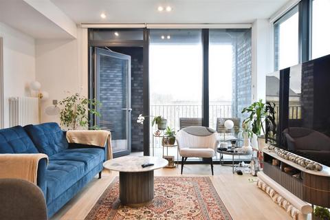 1 bedroom flat for sale, 'The Brentford Project' Lewis House, Brentford