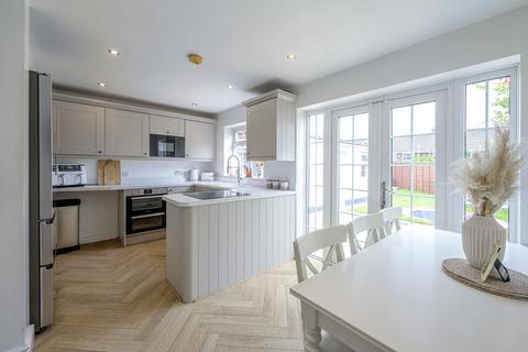 3 bedroom semi-detached house for sale, Sandringham Road, Wordsley, DY8 5HN