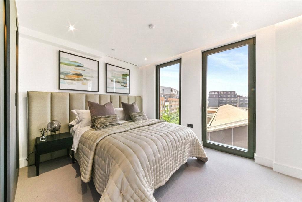 32 Walton Clark Hous