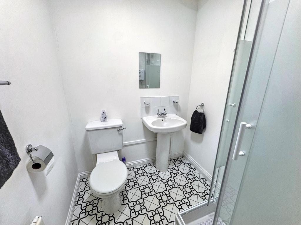 Shower-room 1