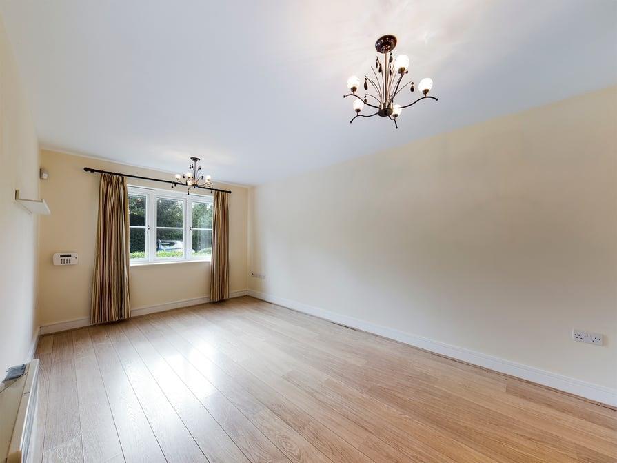 Living Room 2.jpeg