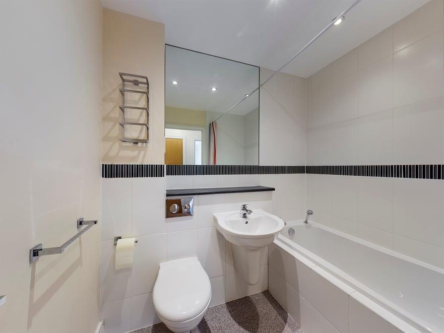 Bathroom.jpeg