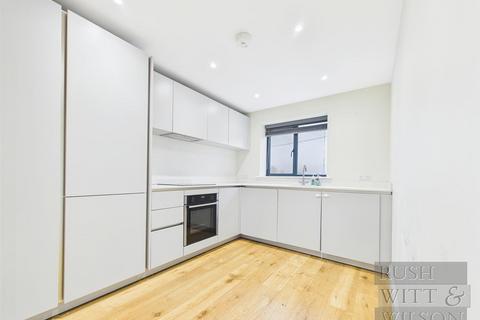 undefined, Cripps Corner Road, Staplecross