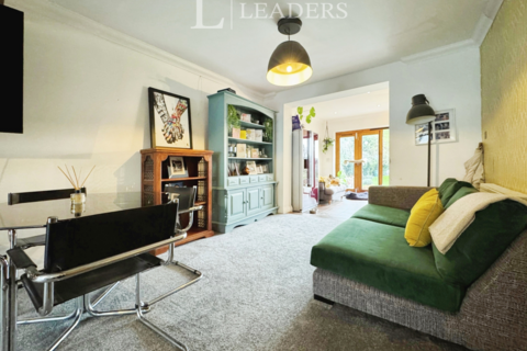4 bedroom detached house to rent, Rosemary Road, NR7