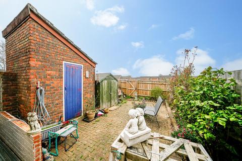 3 bedroom terraced house for sale, Meadow Way, Leighton Buzzard