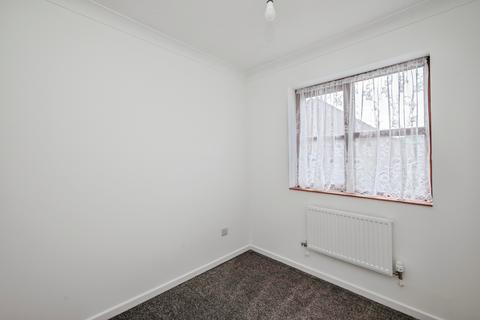 2 bedroom bungalow to rent, Fern Drive, North Walsham, Norfolk