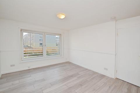 3 bedroom flat to rent, Westburn Grove, Edinburgh, EH14