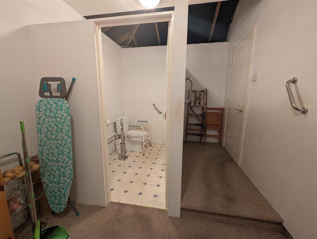 Garage/Storage