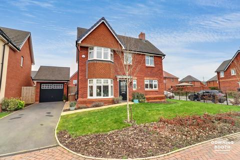 3 bedroom detached house for sale, Whitwell Drive, Drakelow, Burton-On-Trent, DE15 9WZ - Beautifully Presented Home