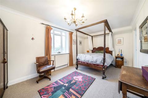 4 bedroom flat for sale, Temple Court, 52 Rectory Square, London, E1