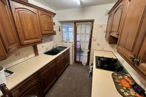3 bedroom semi-detached house for sale, Vigo Close, Walsall Wood