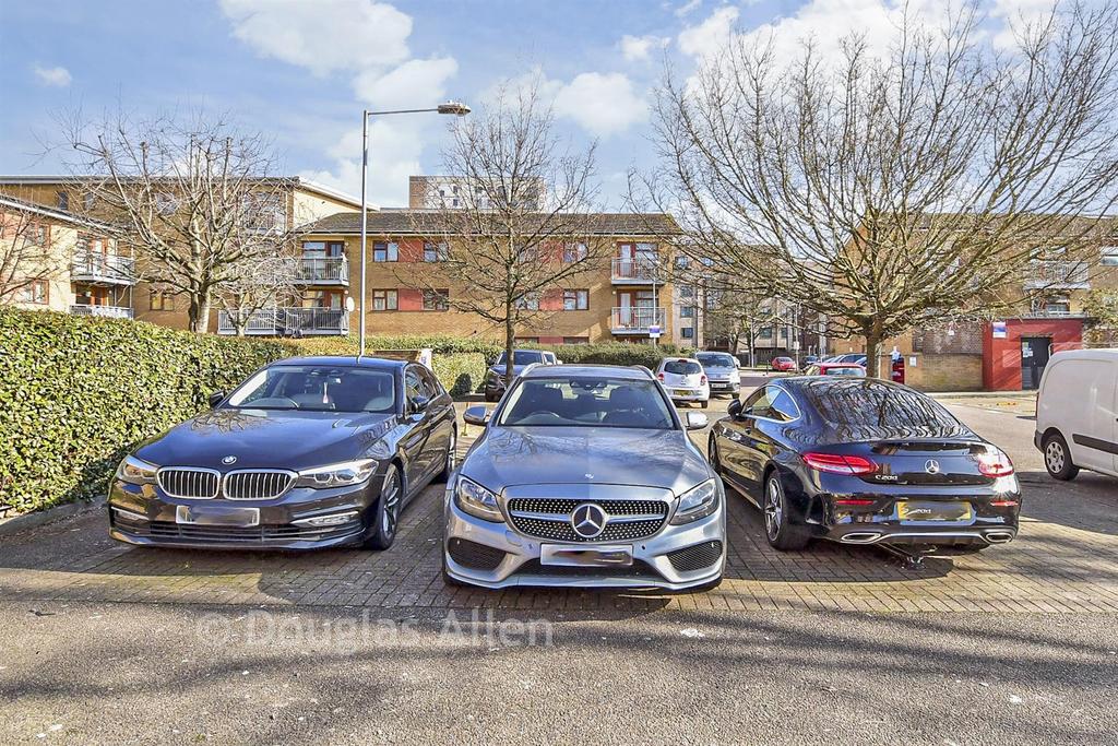 Driveway/Parking