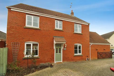 4 bedroom detached house for sale, Porth Close, Swindon, SN25