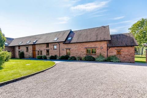 4 bedroom barn conversion for sale, Stoke Pound Lane Stoke Pound Bromsgrove, Worcestershire, B60 4LQ