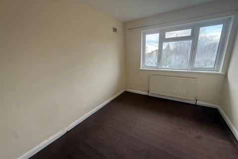 2 bedroom flat to rent, Sudbury Croft, Wembley