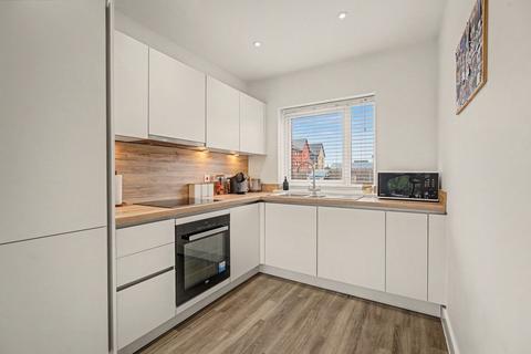 1 bedroom apartment for sale, Warren Way, Glebe Farm, Milton Keynes, MK17