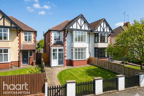 3 bedroom semi-detached house for sale, Park Avenue North, Northampton