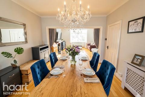 3 bedroom semi-detached house for sale, Park Avenue North, Northampton