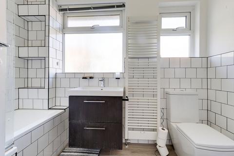 2 bedroom detached house for sale, Owthorpe Grove, Nottingham NG5