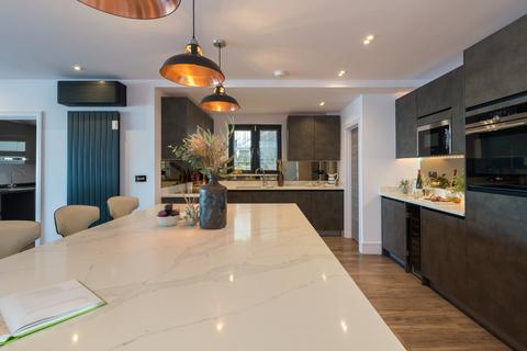 5 bedroom detached house for sale, Preston Parade, Seasalter, Whitstable