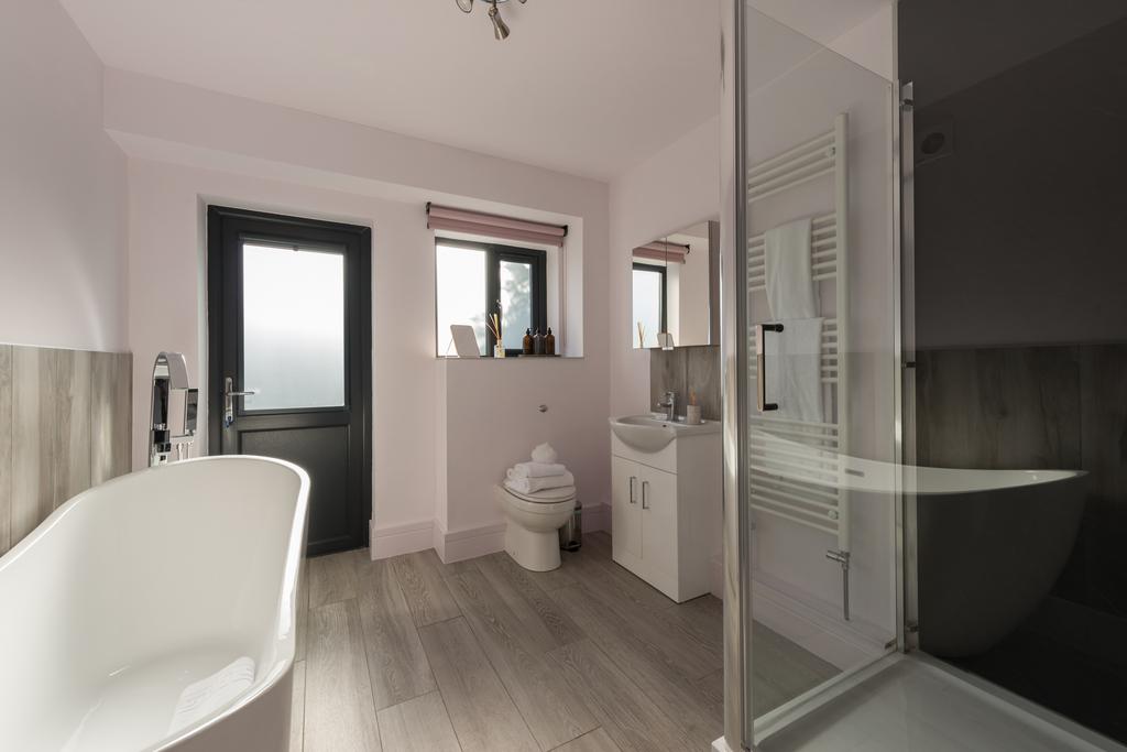 Annex Bathroom