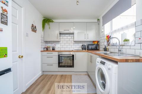 2 bedroom semi-detached house for sale, Yew Tree Close, Selby