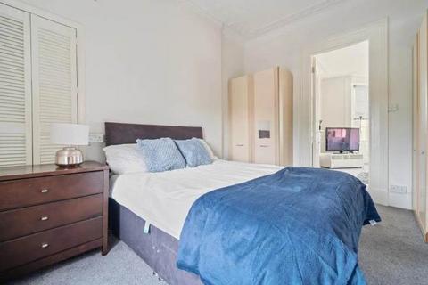 2 bedroom flat to rent, Castle Hill, RG1