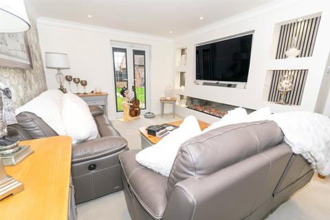 5 bedroom detached house for sale, Pennymoor Drive, Middlewich