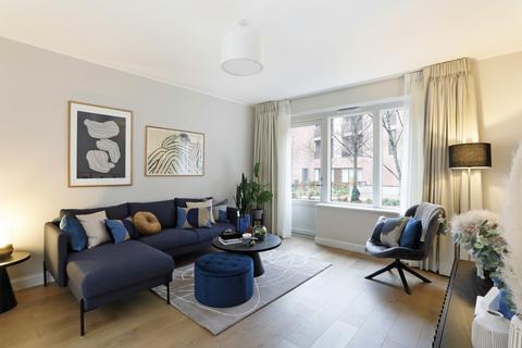 4 bedroom mews to rent, Soapmaker Mews London E15