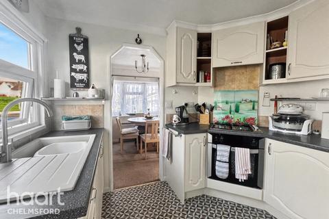 2 bedroom park home for sale, West Avenue, Chelmsford