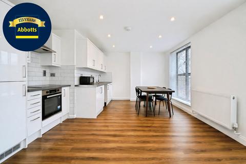 1 bedroom flat to rent, High Street, BRENTWOOD, CM14