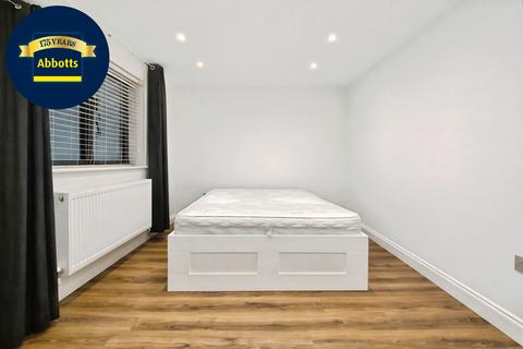 1 bedroom flat to rent, High Street, BRENTWOOD, CM14