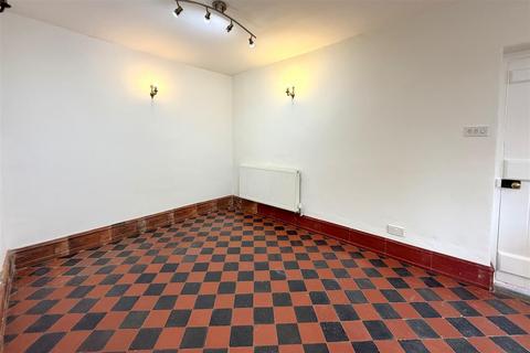 undefined, Taunton TA2