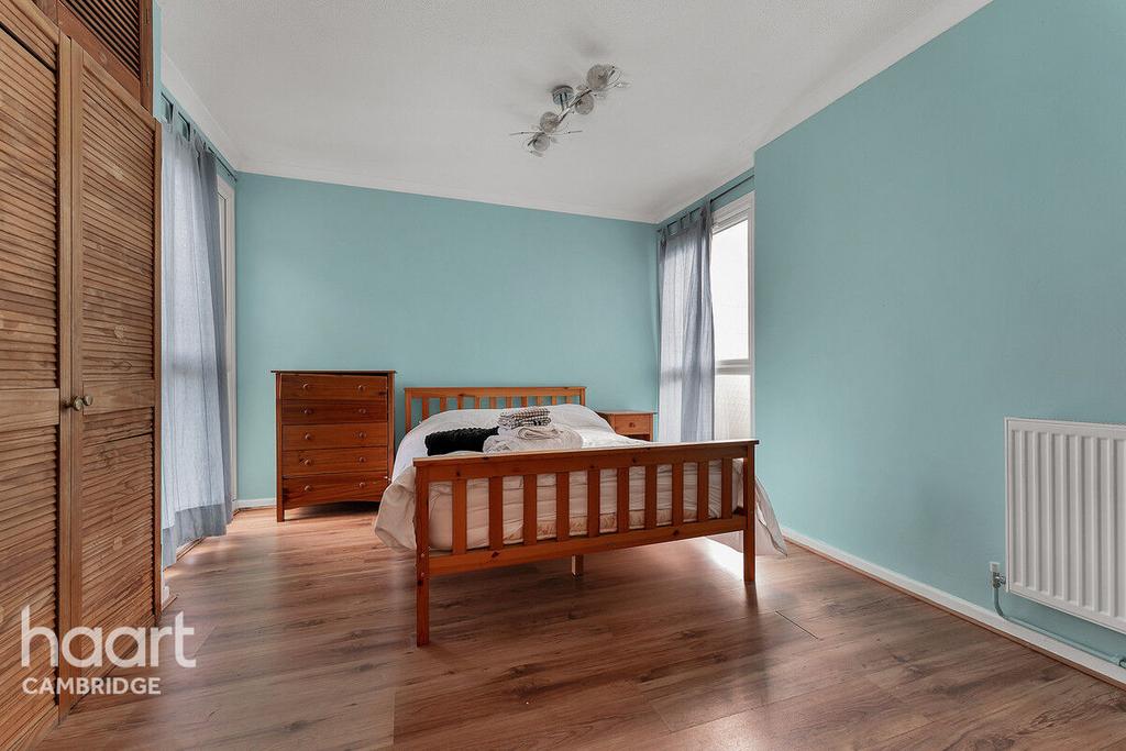 Apartment in Cambridge, Barnwell - View 3