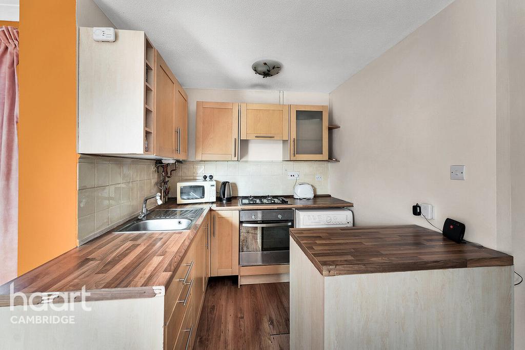 Apartment in Cambridge, Barnwell - More