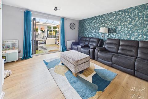 3 bedroom terraced house for sale, Springfields Court, Padbury, Buckingham, MK18