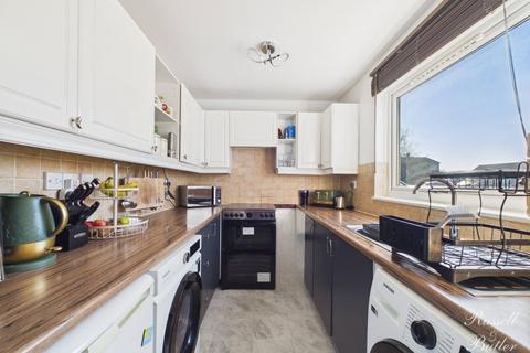3 bedroom terraced house for sale, Springfields Court, Padbury, Buckingham, MK18