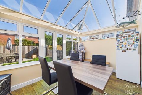 3 bedroom terraced house for sale, Springfields Court, Padbury, Buckingham, MK18