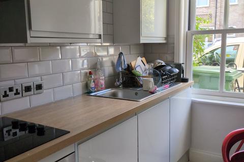 4 bedroom house share to rent, Malta Road, Cambridge, CB1