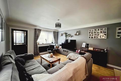 2 bedroom semi-detached house for sale, 25 Ronaldsway, Rhy, LL18 2LB