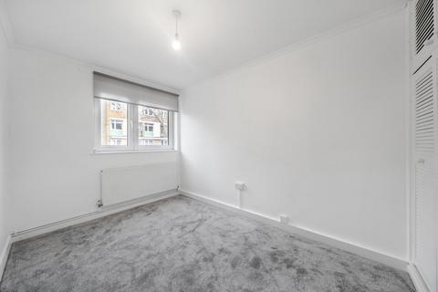 3 bedroom flat for sale, Limpsfield Avenue, Southfields, London, SW19