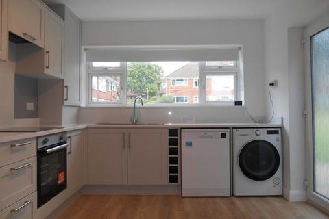 2 bedroom maisonette to rent, NASCOT WOOD WD17