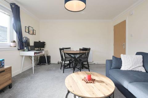 undefined, 24 Newlands Court, Bathgate, EH48 2GD