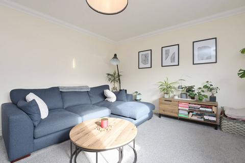 undefined, 24 Newlands Court, Bathgate, EH48 2GD