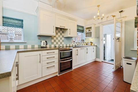 3 bedroom detached bungalow for sale, Lincoln Road, Branston, Lincoln